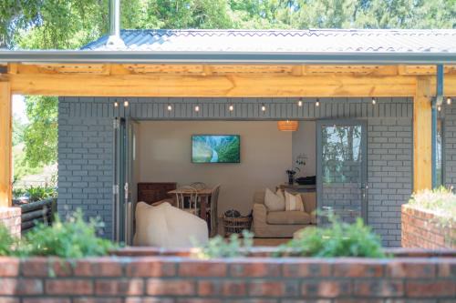 Port Elizabeth House | The Grass Roof Hideaway