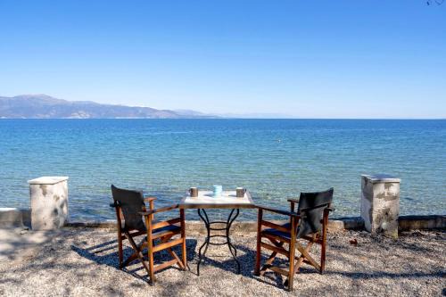 Longos Apartment | The Greek Getaway