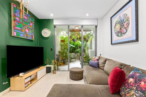 Redfern Apartment | The Green Haven - Lush Industrial Chic Living