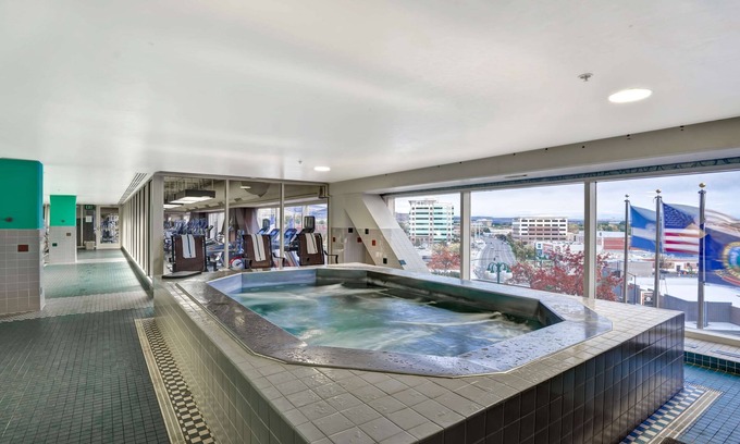 Boise Hotel | The Grove Hotel