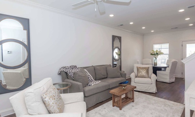 Oxford House | The Grover at Meadowcrest Best Rate for SC GameDay