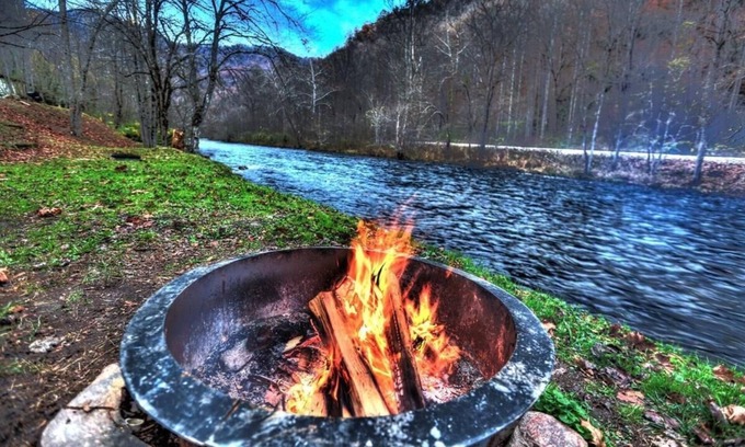 Bryson City Condo | The Hala Lodge and Campground -Riverfront Class 3 -1Bed/1Bath on Nantahala River