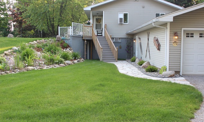 Kingsley House | The Hannah Hideaway