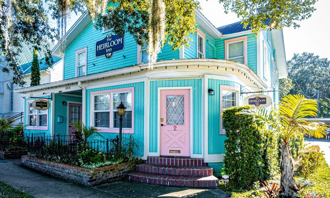 Mount Dora House | The Heirloom Inn