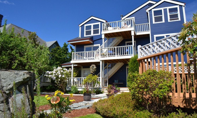 La Conner Bed & Breakfast | The Heron Inn & Day Spa