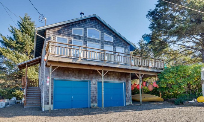 Cape Meares House | The Heron's Nest Vacation Rental