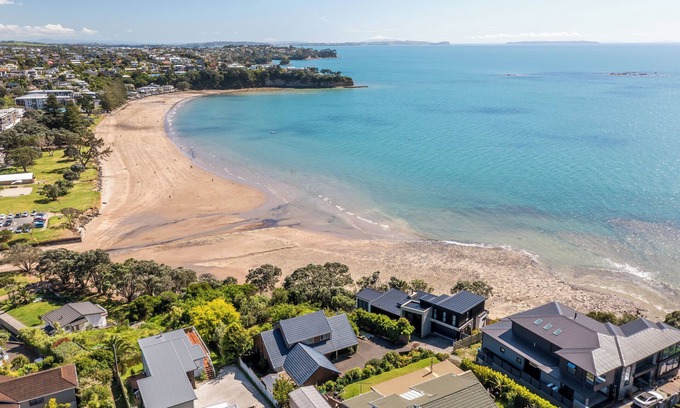Rothesay Bay House | The Hidden Clifftop Gemn-Ocean Viewn-Beach Life