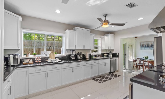 Northeast Coconut Grove Villa | The Hidden Grove Summ