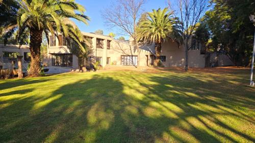 Sandown House | The Hide on Aston-Sandton