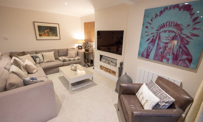 Mudeford House | 'The Hideaway' - a recently renovated house in Mudeford close to the beach and quay