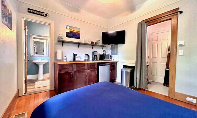 Flagstaff Apartment | The Hideaway at Aspen and Park Historic Homes