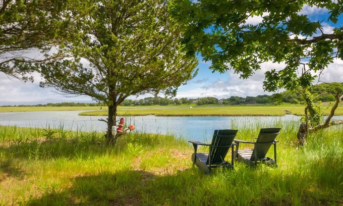 East Sandwich House | The Hideaway: Creekfront & Private Beach