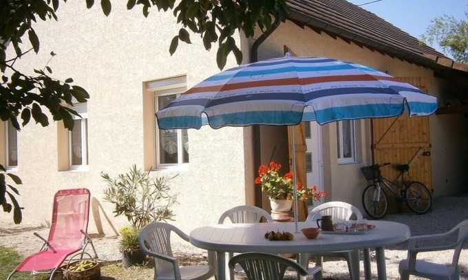 Sennecey-le-Grand House | The hiker's gite