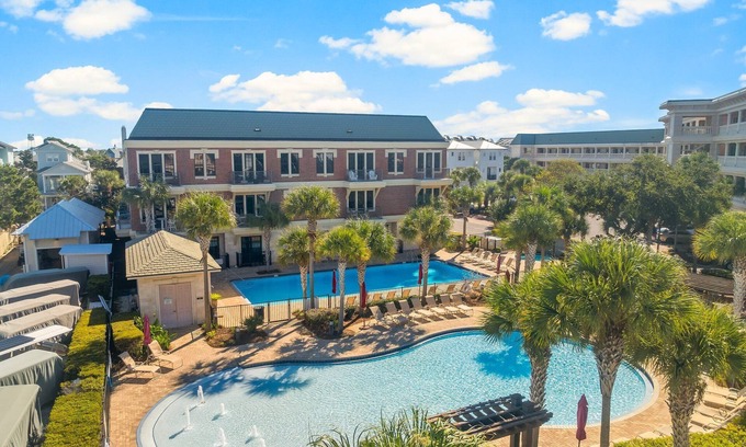 Seacrest Beach Condo | "The Holland House" #331 3 Bedroom Sleeps 8