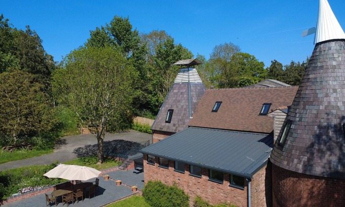 Woolhope House | The Hop Kilns - Rural Rustic Charm with Luxurious Modern Comfort