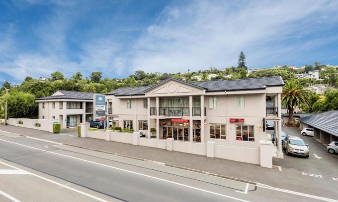 Nelson South Hotel | The Hotel Nelson
