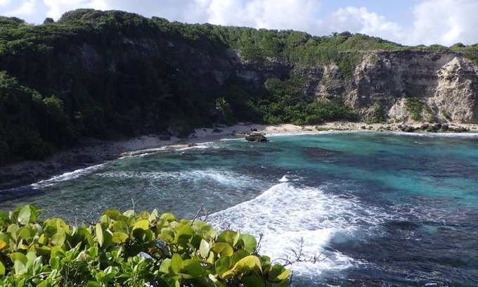 Le Moule House | THE HOUSE THARA. LIVE AUTHENTICITY