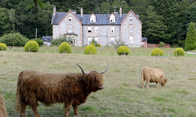 Fort Augustus Hotel | The Inch Hotel