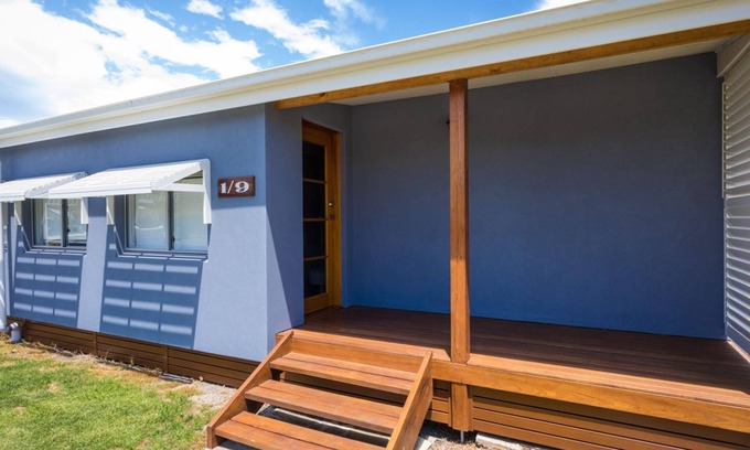 Narooma Cottage | The Inlet Cottage - Walking Distance to the Inlet