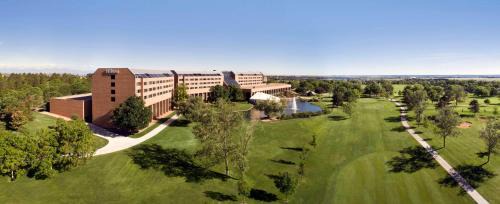 Englewood Resort | The Inverness Denver, a Hilton Golf & Spa Resort