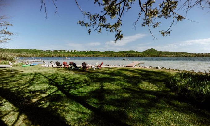 Cedar House | The Irwin Cottage