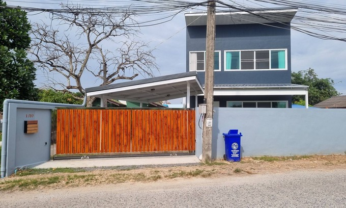 Chalong House | The Jakuzzi House