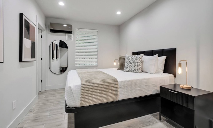 Wilmington Apartment | The Jewel – Modern Retreat Near YMCA & Downtown