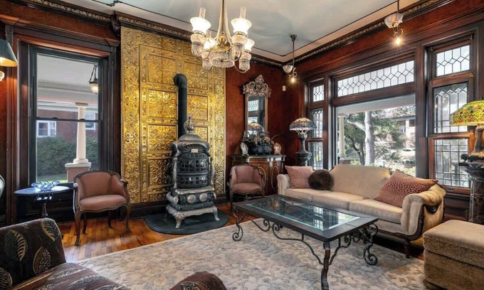 Pendleton Heights Other | The Kansas City Mansion