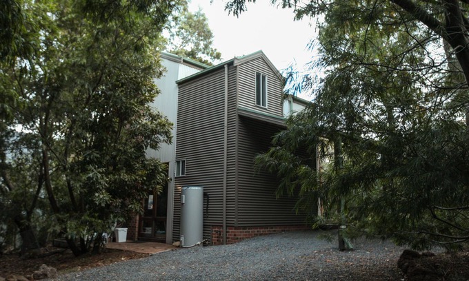 Halls Gap Cabin | The Kingfisher Lodge