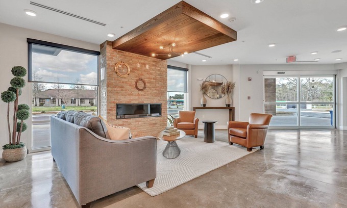 Garden City Hotel | The Kingston Hotel