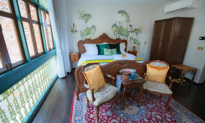 San Chao Pho Suea House | The Knight House Bangkok