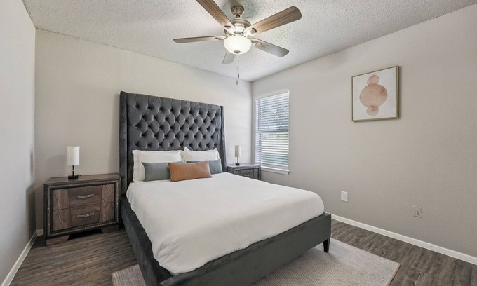 North Arlington Apartment | The Landry 184 | Spacious and Cozy 1 Bedroom 1bth