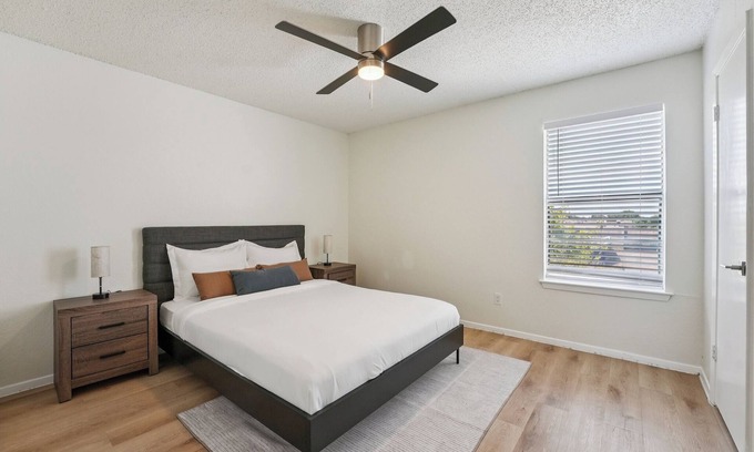 North Arlington Apartment | The Landry 307 | Spacious and Cozy 2 Bedroom 2bth