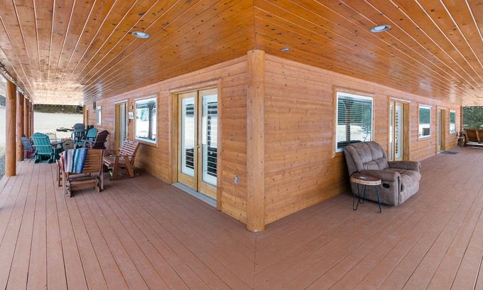 Superior House | The Lazy Elk Retreat: Authentic, Western Montana Experience!