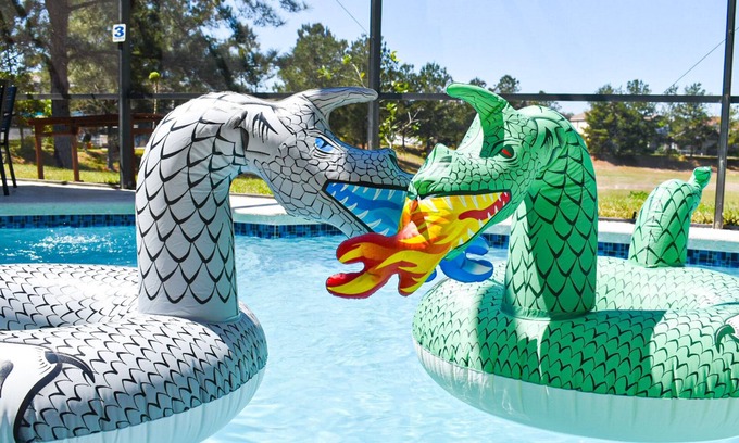 Briargrove House | The Lazy Lime-Hidden Mickey Scavenger Hunt-House near Disney-Pool & Hot tub!
