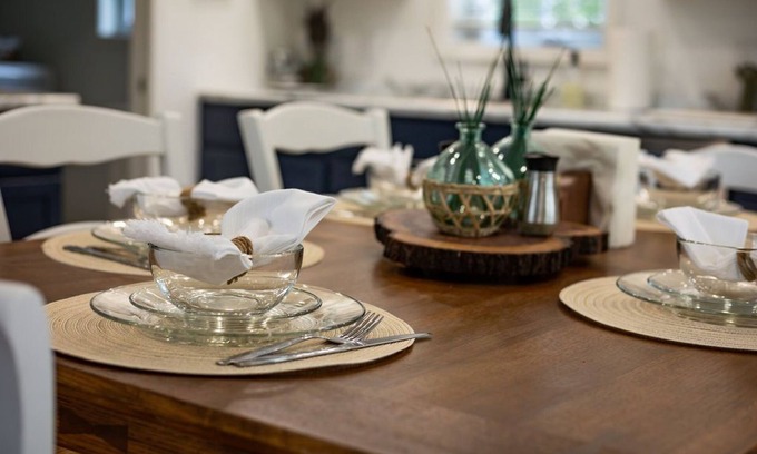 Suttons Bay House | The Leland Blue on M-22