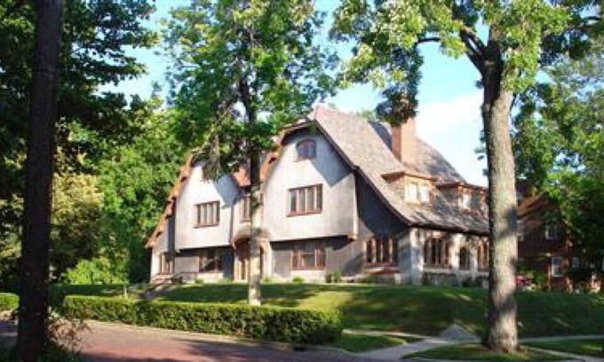 Grand Rapids Bed & Breakfast | The Leonard at Logan