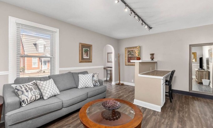 St. Charles Historic District House | The Lewis & Clark Hangout