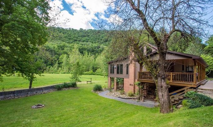Bodines House | The Lingerlong Lodge