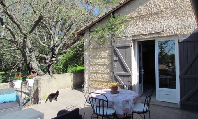 Merindol Villa | The little house under the oaks