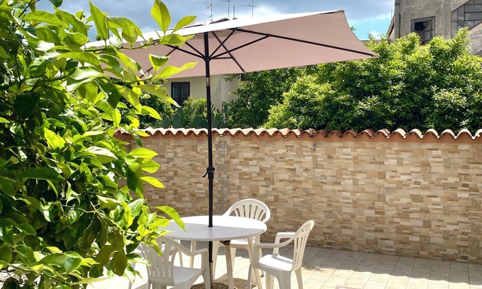 Suburbio VII Portuense Villa | [The Little Red House] Quiet chalet