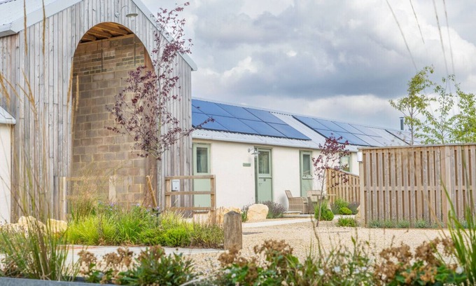 Burford Cottage | The Little Stable - Cosy 1 Bed Cottage in Burford
