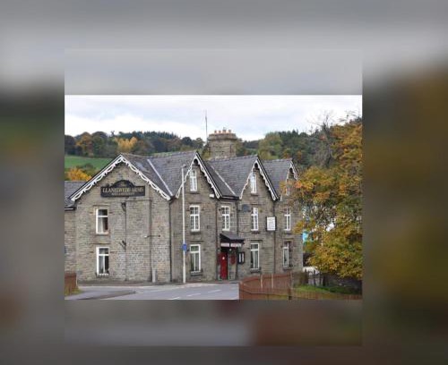 Builth Wells Hotel | The Llanelwedd Arms Hotel