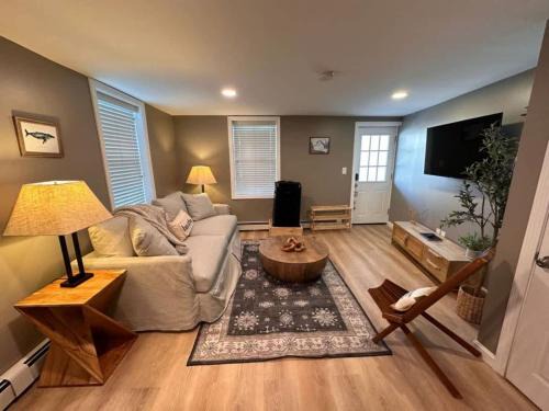 Seabrook Apartment | The Lobster Trap - Walk to Hampton & Seabrook Beach