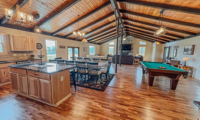 Rockbridge Cabin | The Lodge at Hocking Hills - 2 Hot Tubs 🔥 6 acres - Lake access