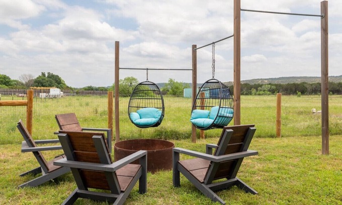 Wimberley House | The Lodge at Little Ranches Central Sleeps 26