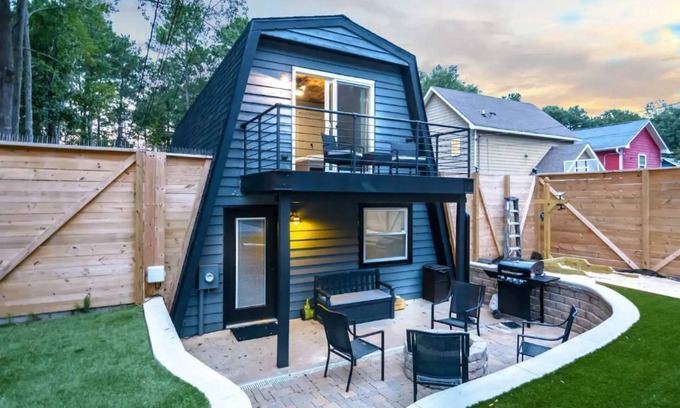 Athens House | The Loft House - Modern, Private Home, Mins to UGA