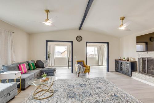 Yucca Valley House | The Maharaja Retreat with Hot Tub and EV Charger!