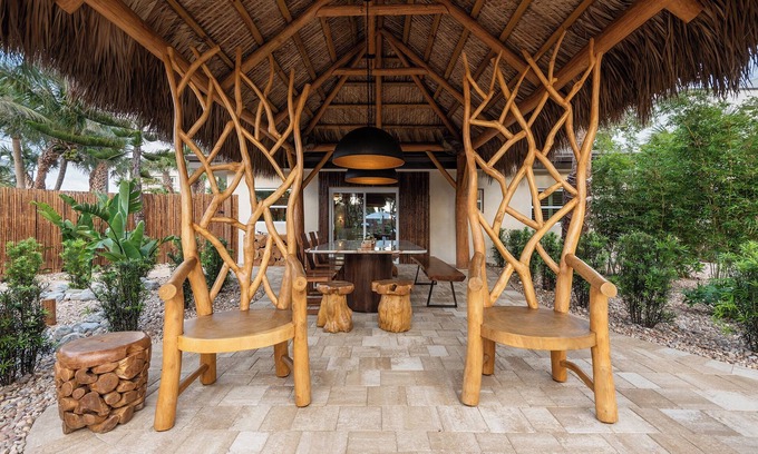 Crescent Beach House | The Maldivian - Cocoa Beach, Florida