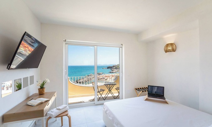 Casamicciola Terme House | The Mana Suite Seaview Apartments